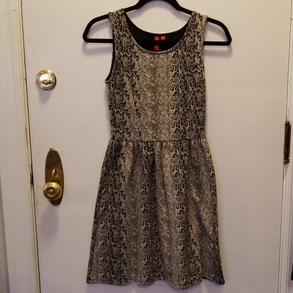 Cotton snake skin sleeveless dress